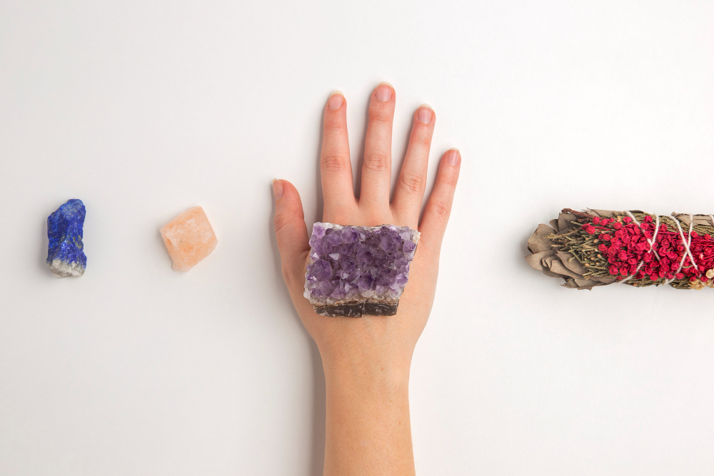 ¿Qué papel tiene la amatista en la joyería contemporánea de autor?